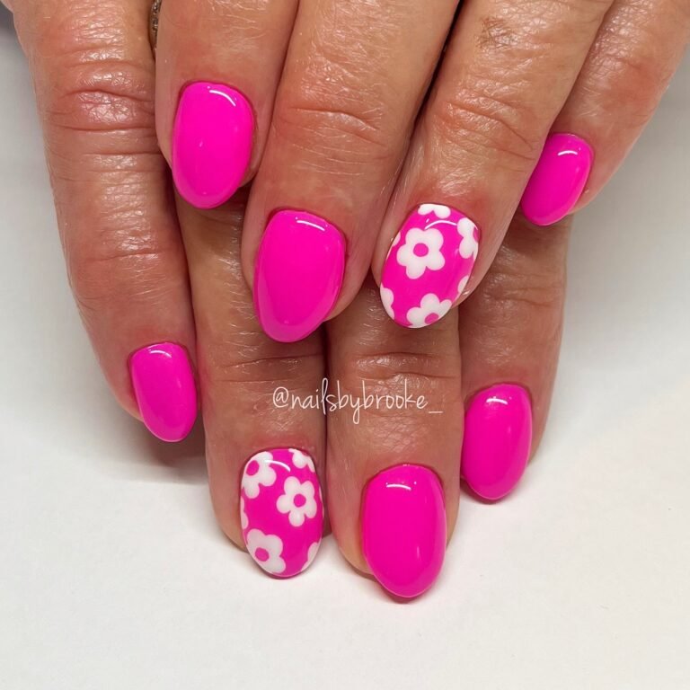 32 Pink Nail Ideas for a Chic and Feminine Look