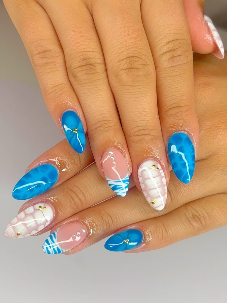 30 Gorgeous Summer Almond Nails for a Sleek and Elegant Look