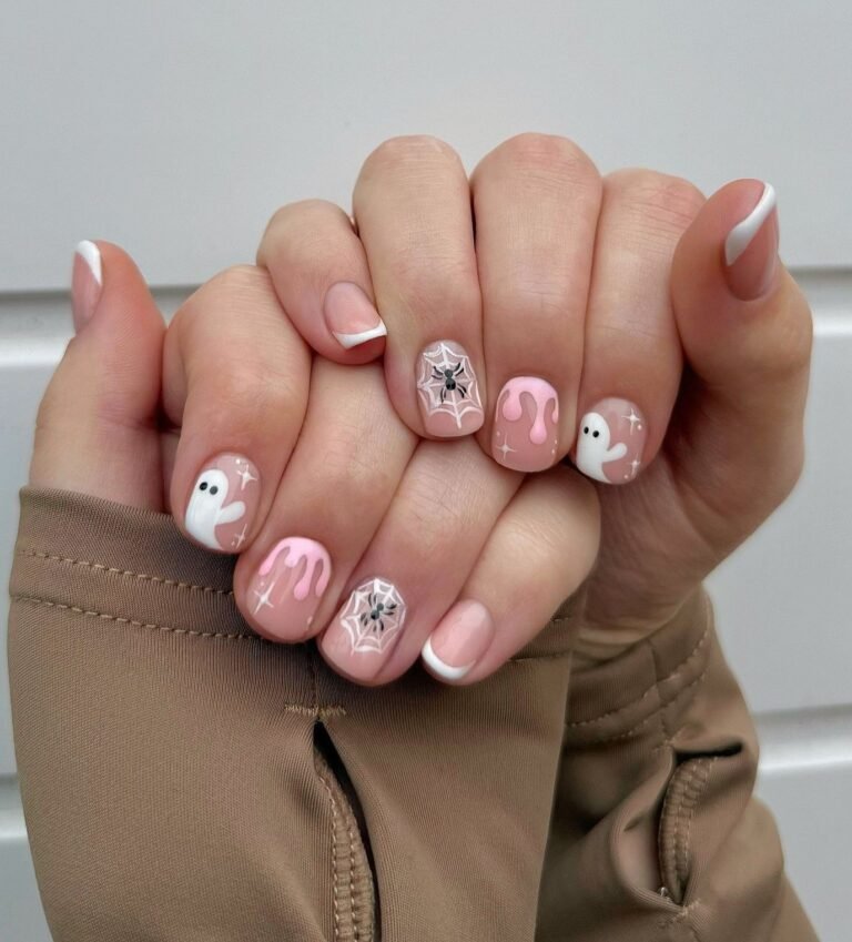 23 Short Halloween Nails That Still Look Totally Wicked